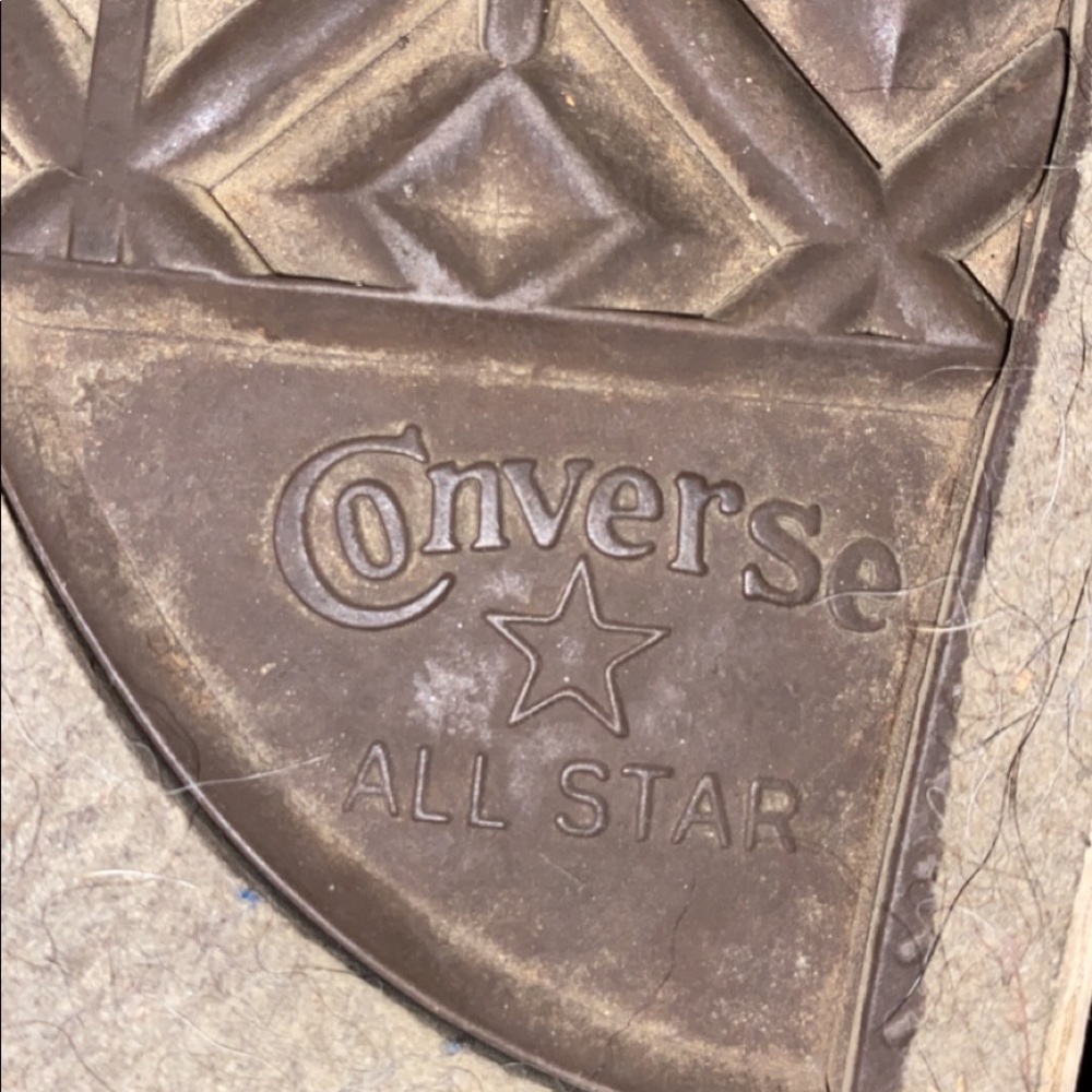 Converse - Picture 7 of 9